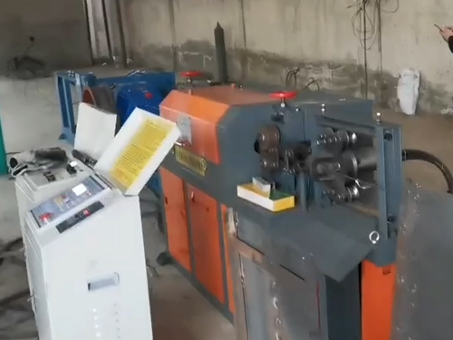 XWD650型四連拔拉絲機(jī)、調(diào)直機(jī)收線(xiàn)機(jī) 現(xiàn)場(chǎng)視頻